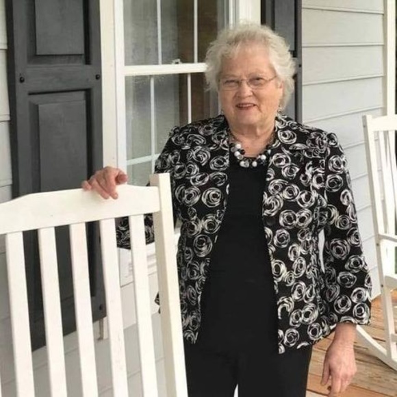 Clothes - Picture 1 of 1